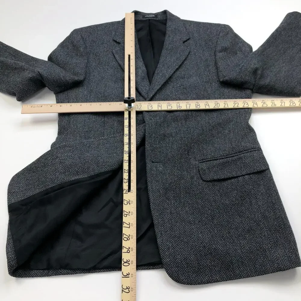 Stafford Herringbone 40 R Gray 100% Wool Button Blazer Sport Coat Jacket